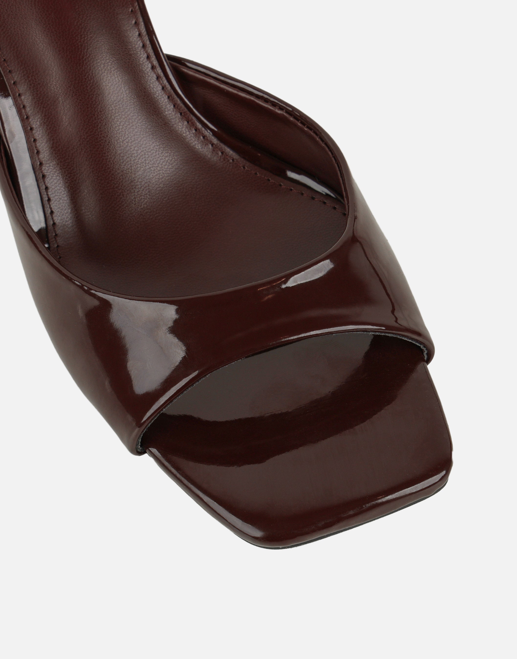 Yuhi Brown Patent Mule Heels | SIMMI London