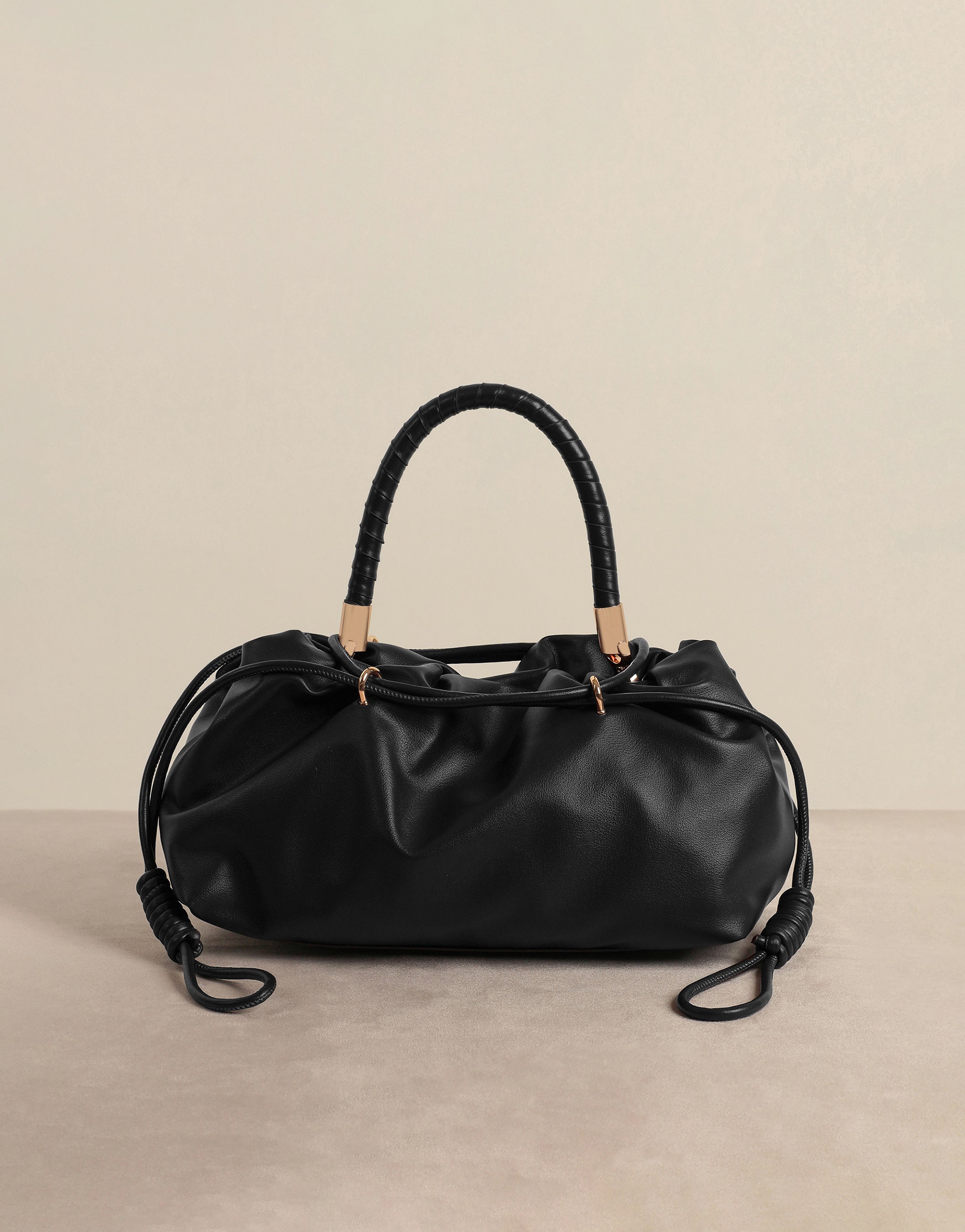 Zephyra Black Handbag | SIMMI London