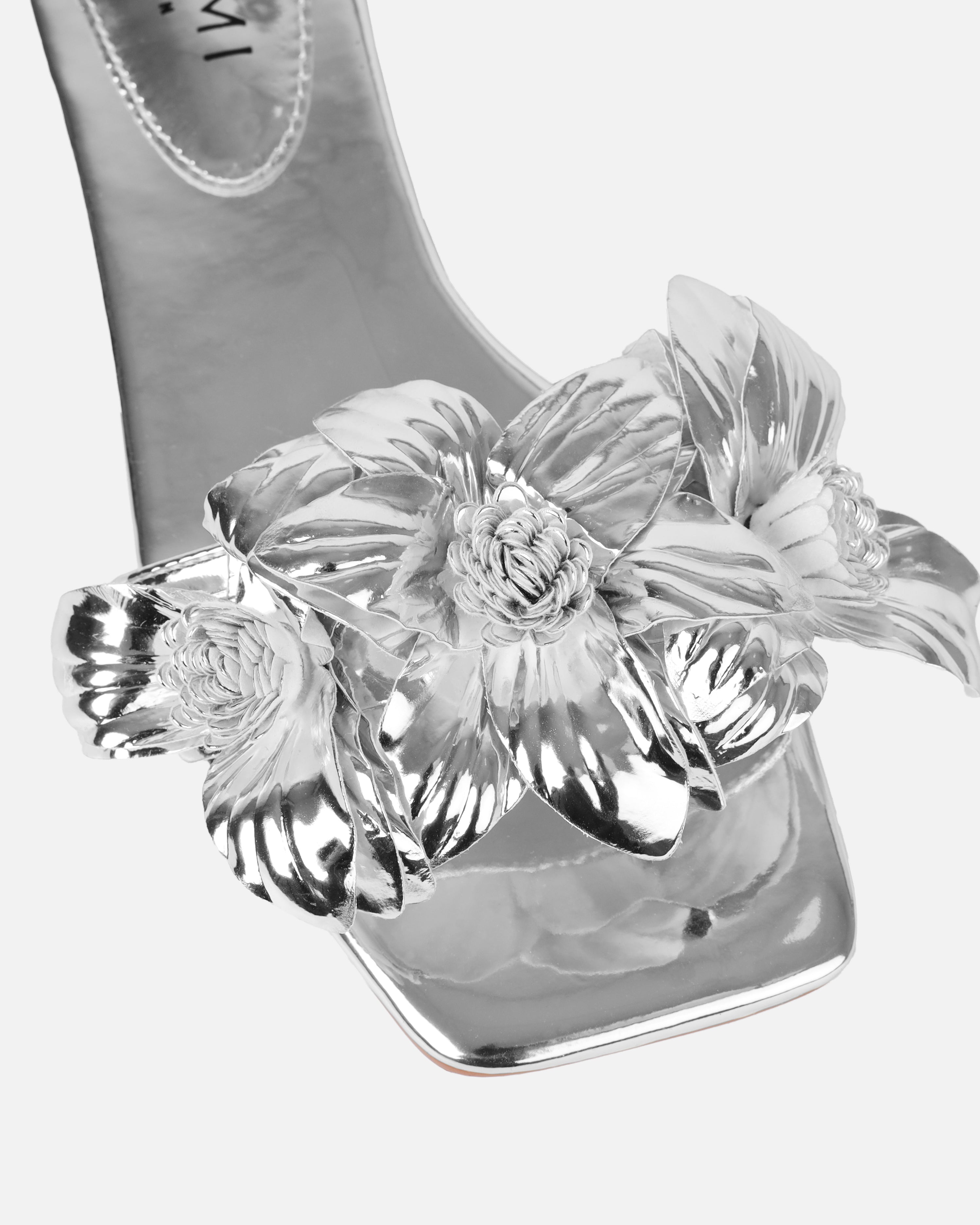 Miray Silver Flower Flat Slides | SIMMI London