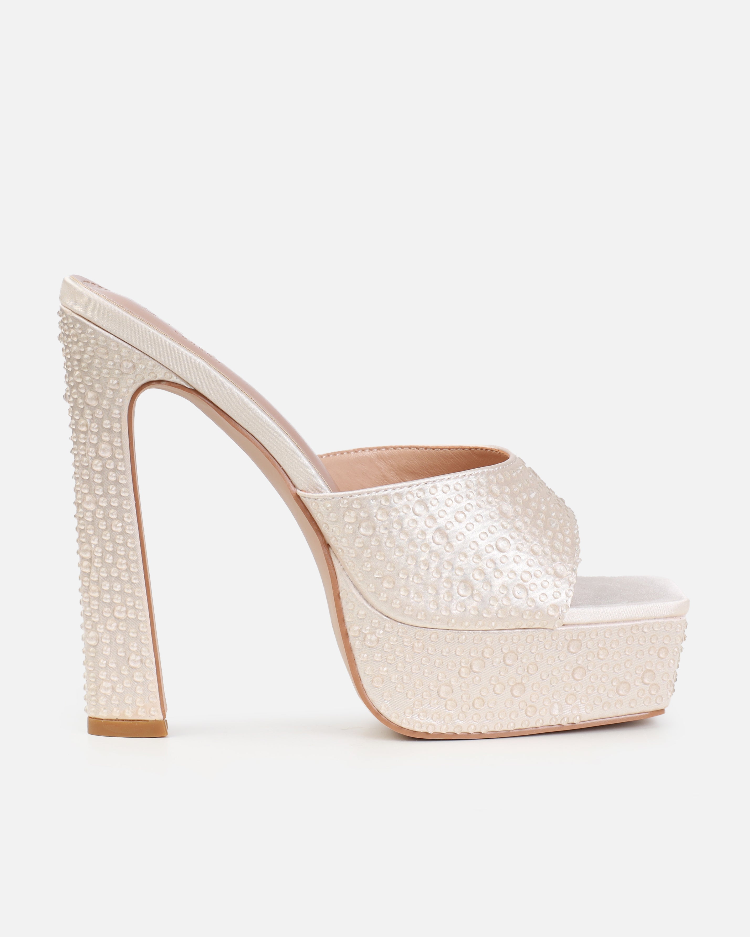 Dionne Crowe Fondant Blush Satin Droplet Platform Mules | SIMMI London