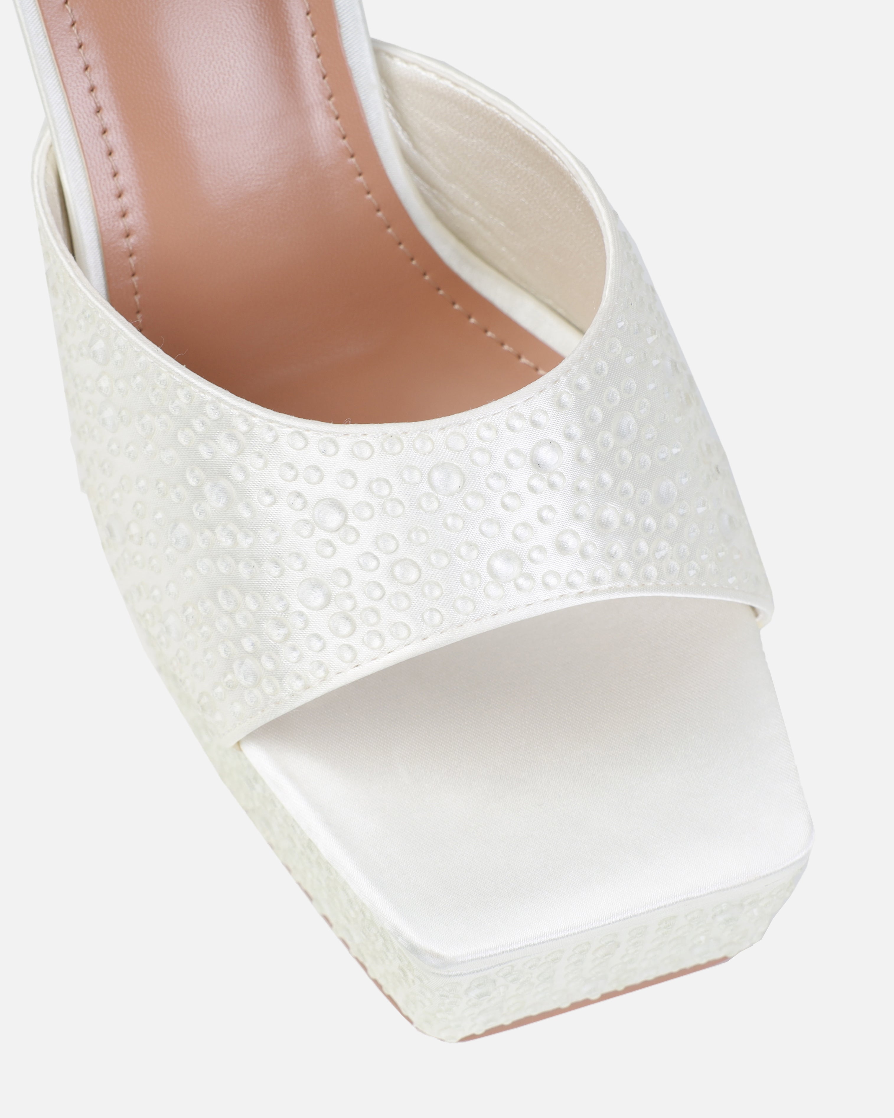 Dionne Crowe Fondant Ivory Satin Droplet Platform Mules | SIMMI London