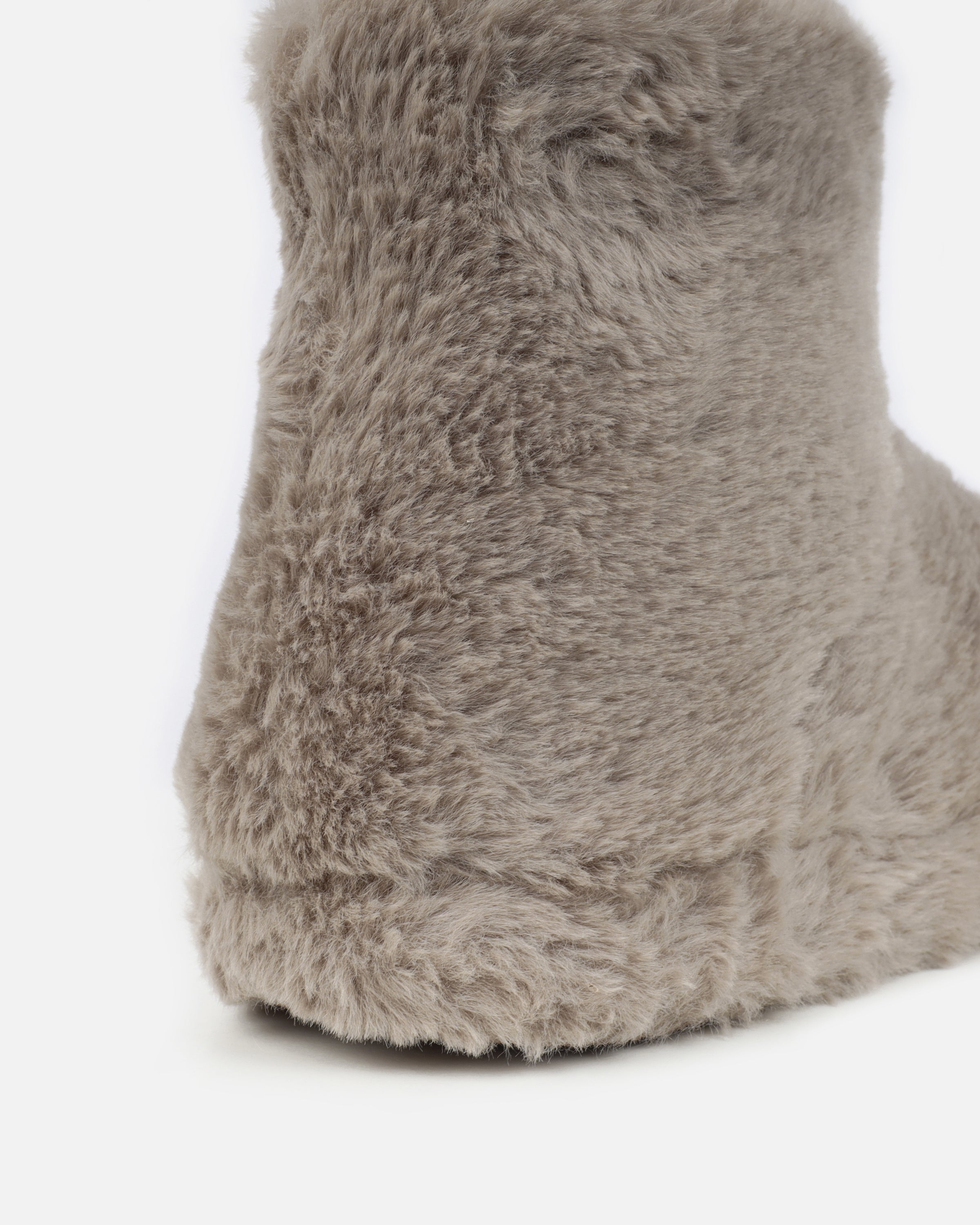 Comfy Mocha Fluffy Slipper Boots | SIMMI London