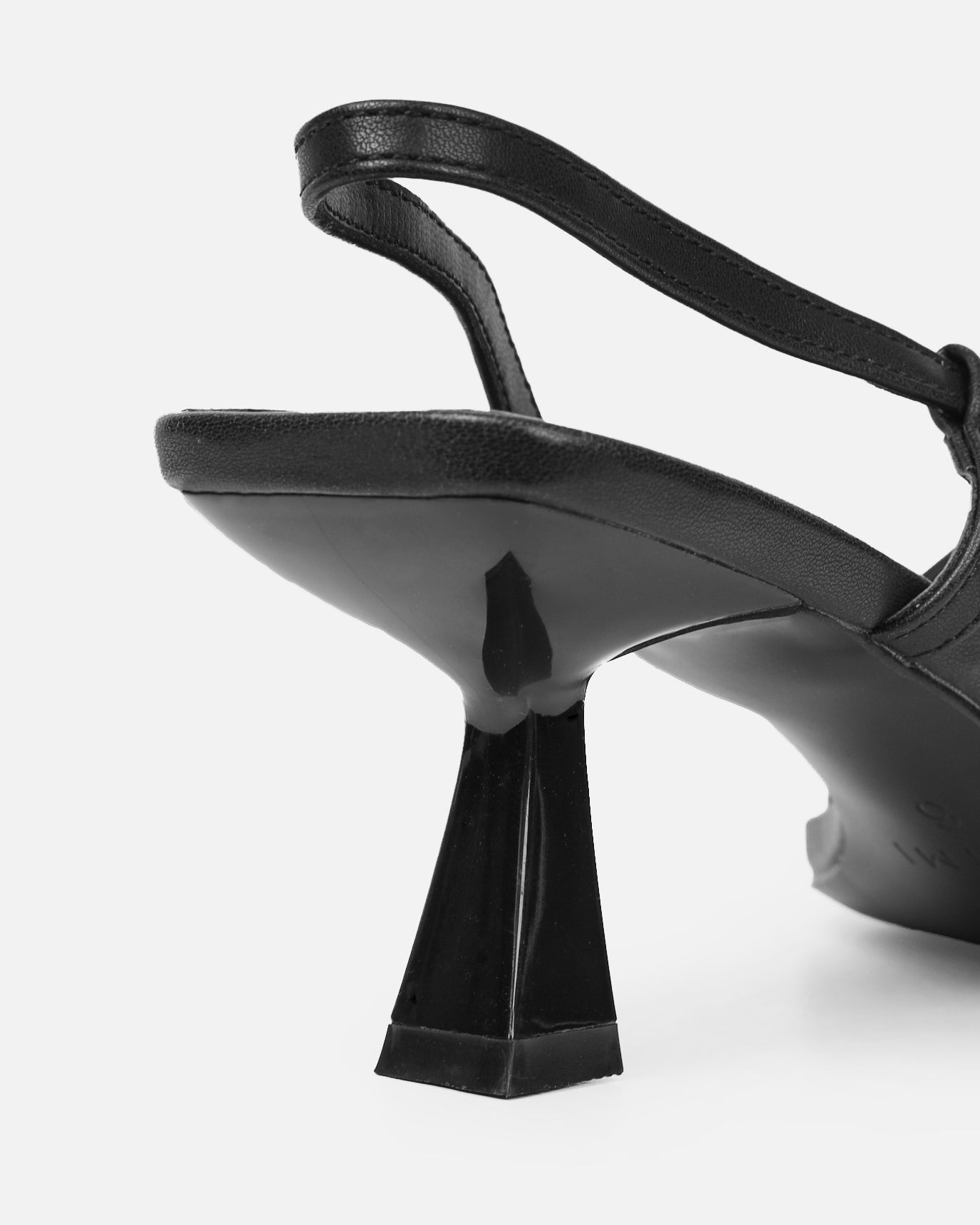 Dala black low court shoes | SIMMI London