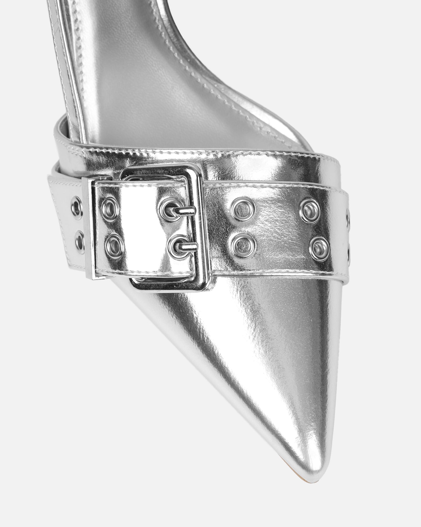 Dala silver metallic low court shoes | SIMMI London