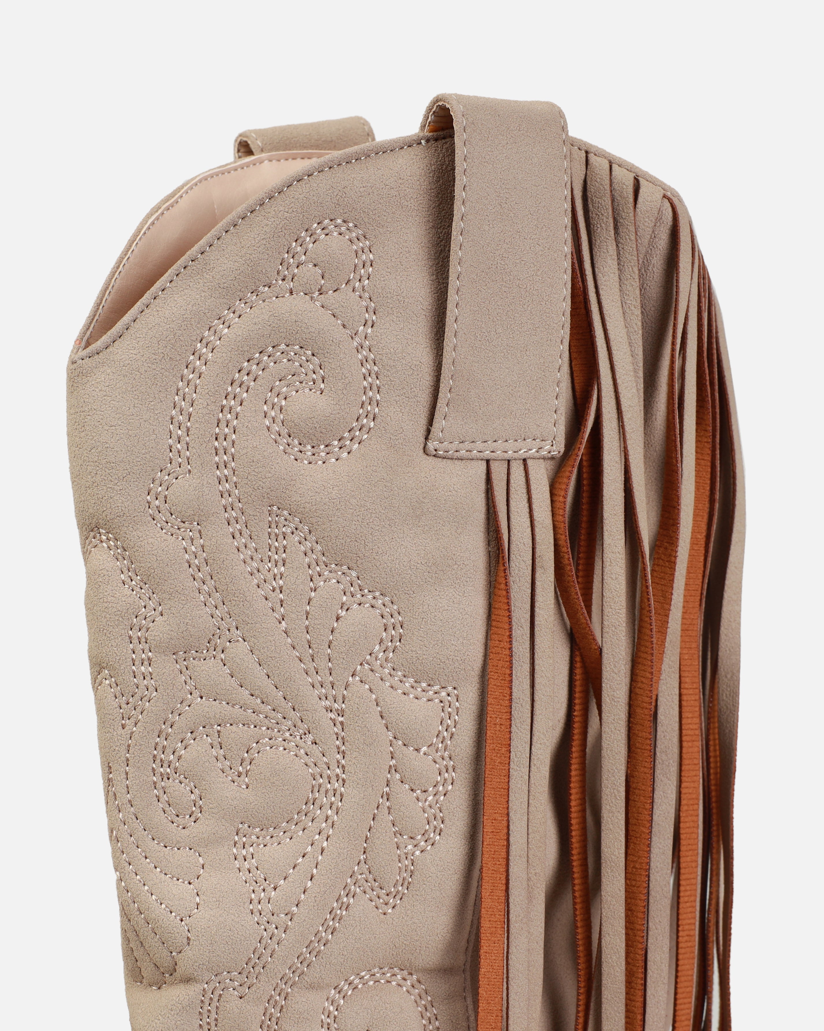 Tasha Ghouri Andrew Stone Tassle Calf Western Boots | SIMMI London