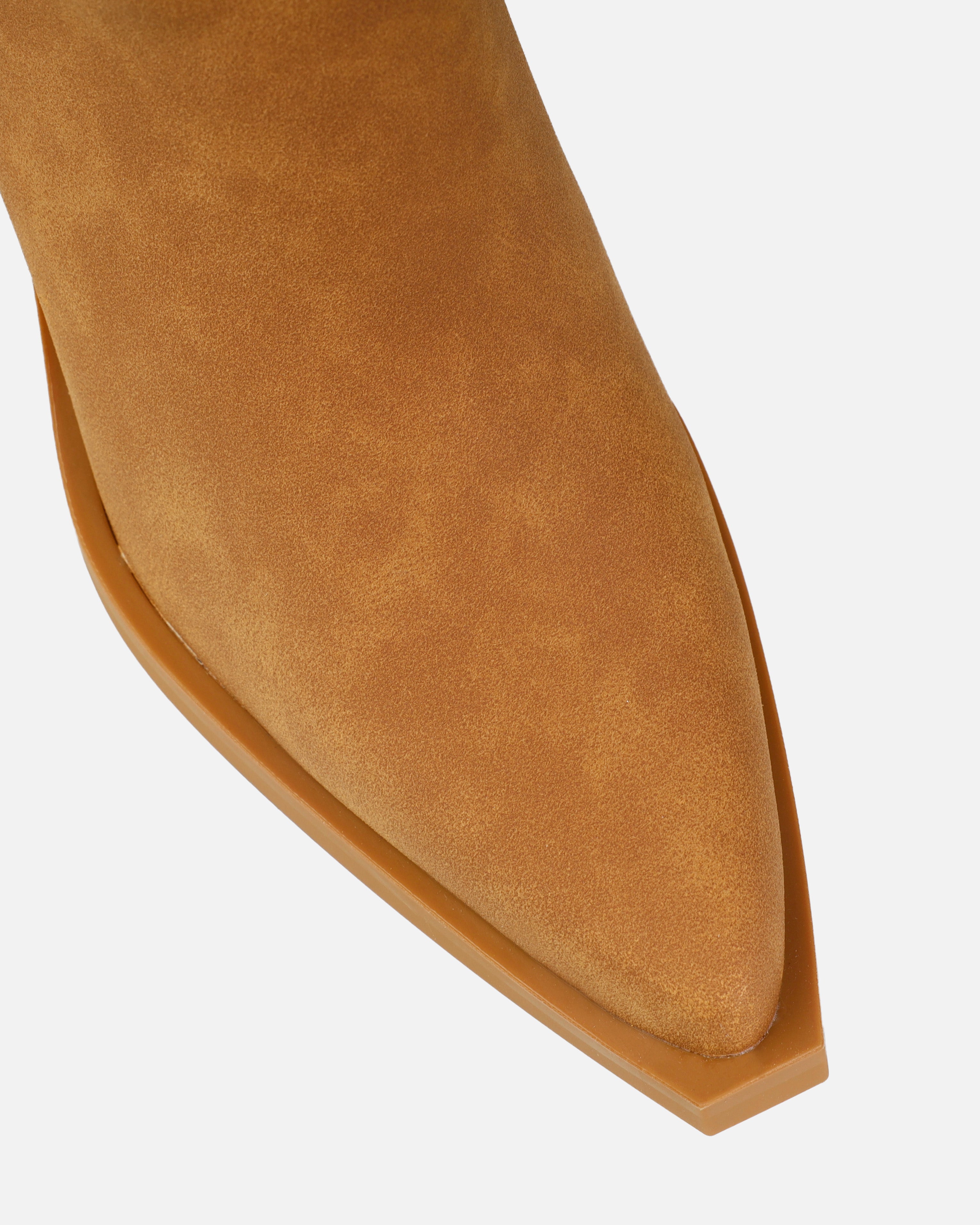 Tasha Ghouri Andrew Tan Tassle Calf Western Boots | SIMMI London