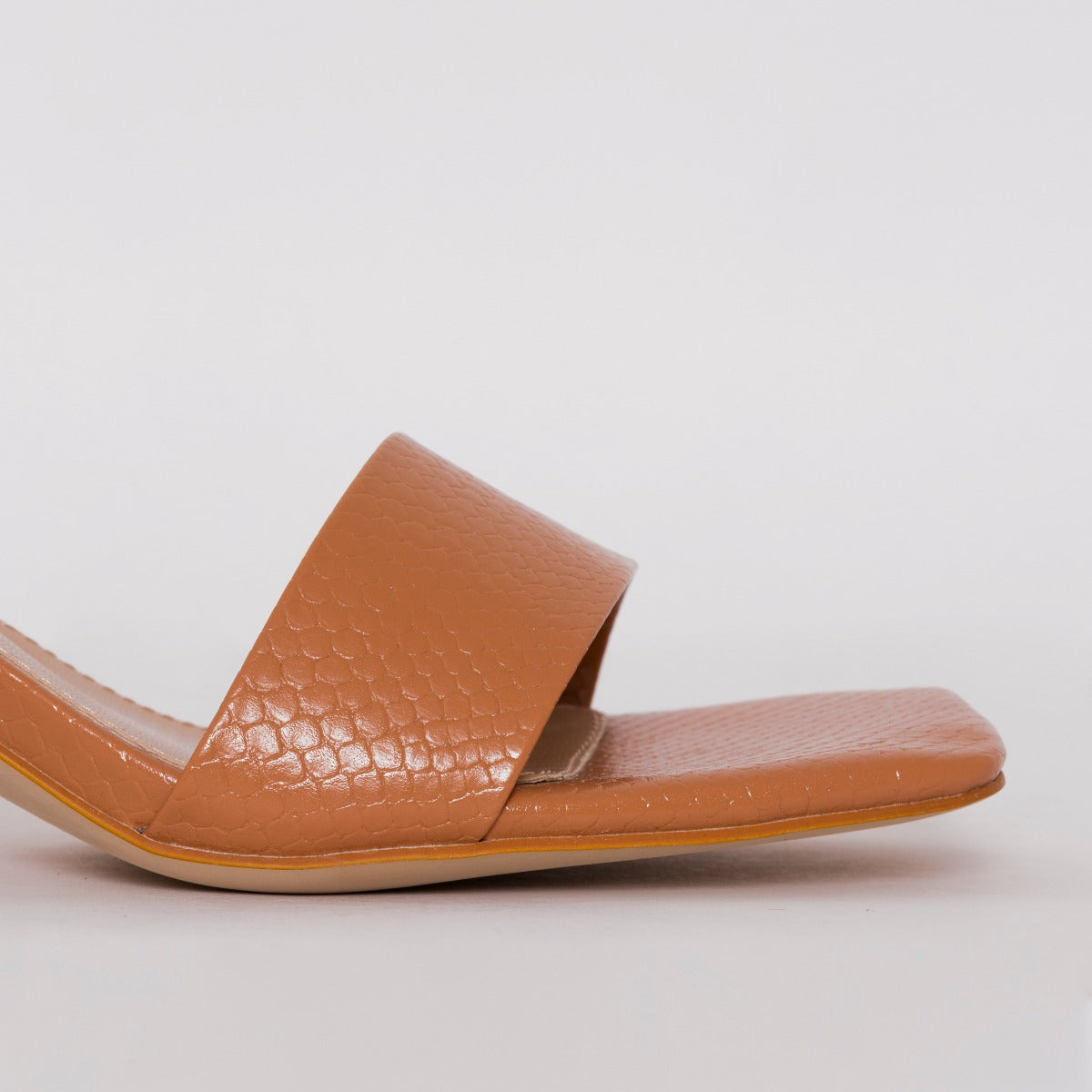 SIMMI SHOES / RUHANI WIDE FIT NUDE SNAKE PRINT BLOCK MID HEEL MULES