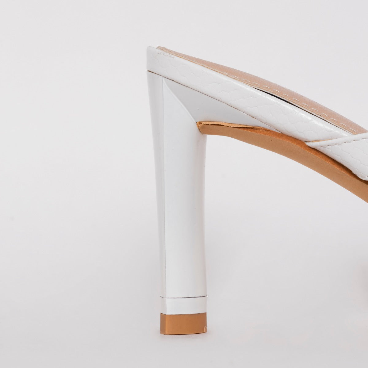 SIMMI SHOES / DALLA WIDE FIT WHITE SNAKE PRINT MID HEEL MULES