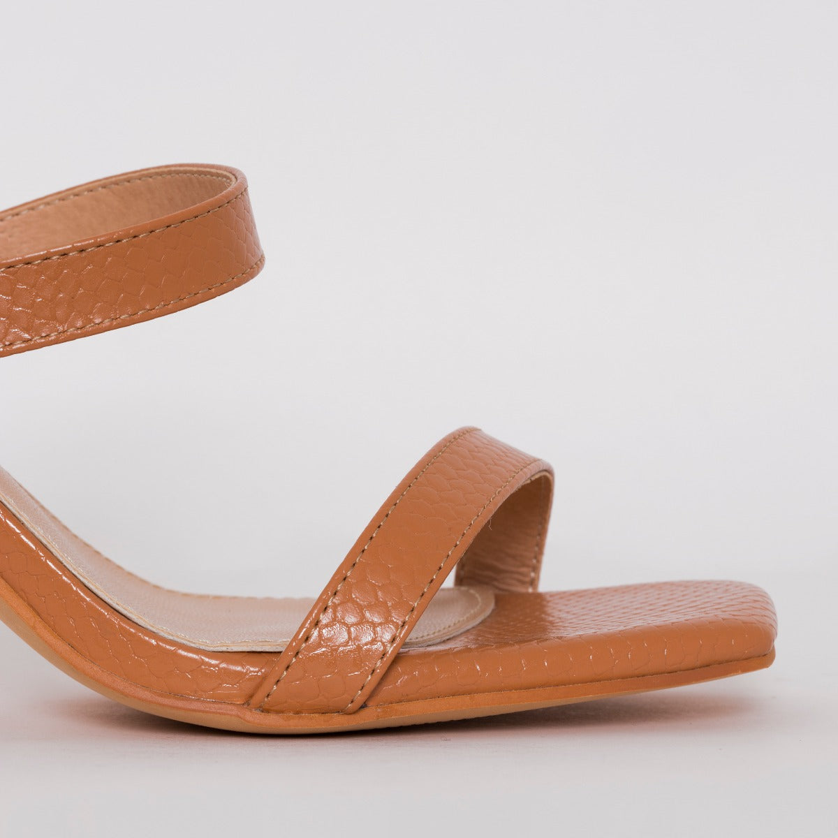 SIMMI SHOES / DALLA WIDE FIT NUDE SNAKE PRINT MID HEEL MULES