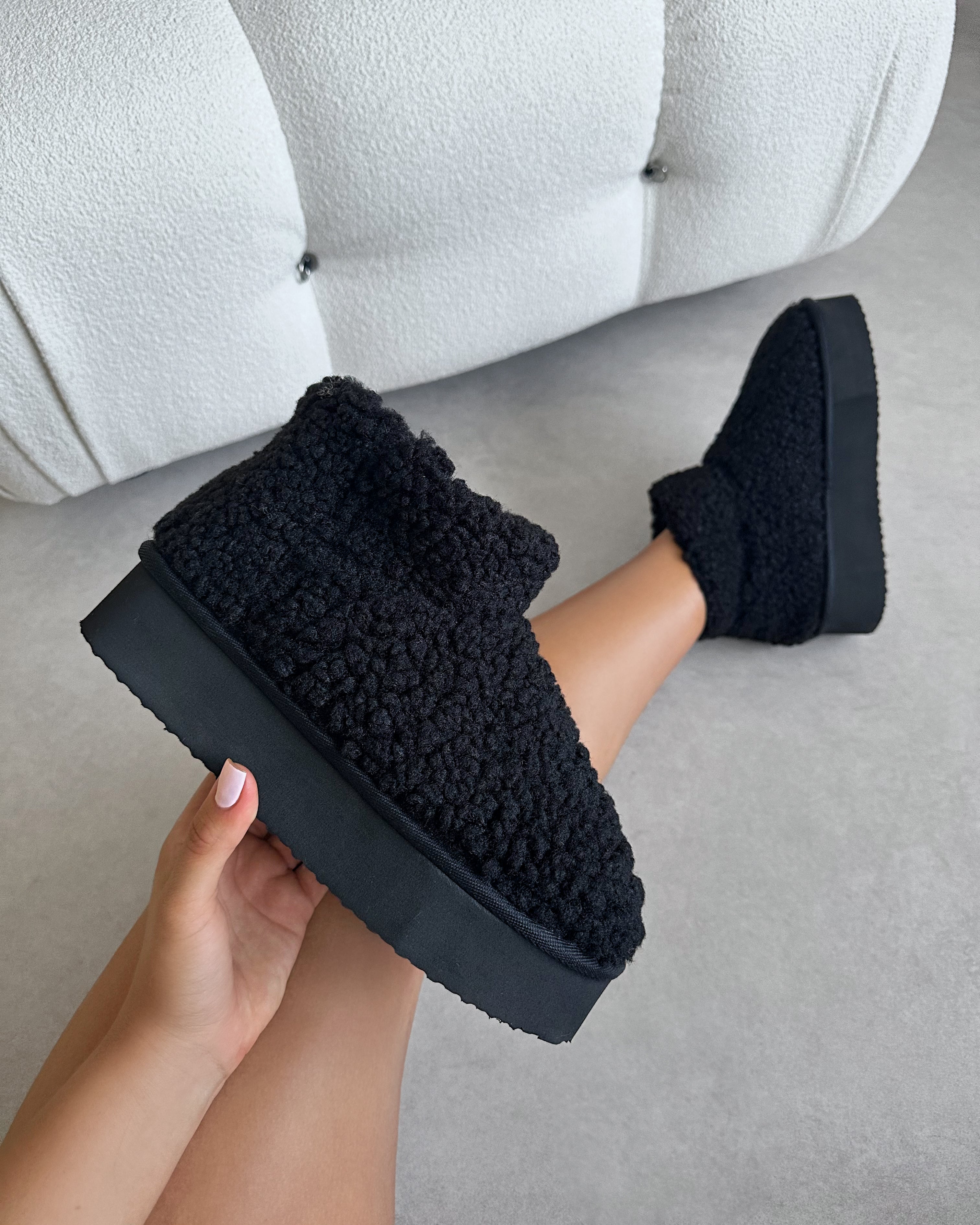 Fleecy Black Borg Flatform Boots | SIMMI London