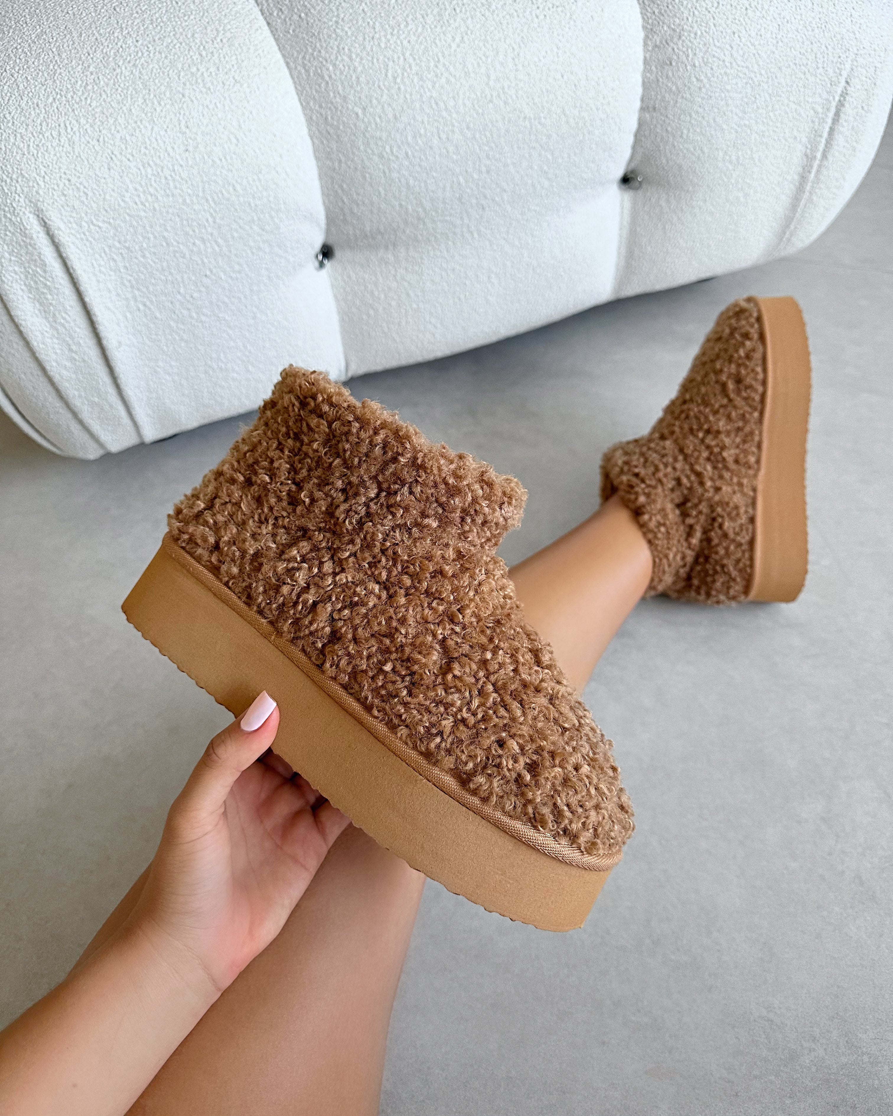 Fleecy Chestnut Tan Borg Flatform Boots  | SIMMI London