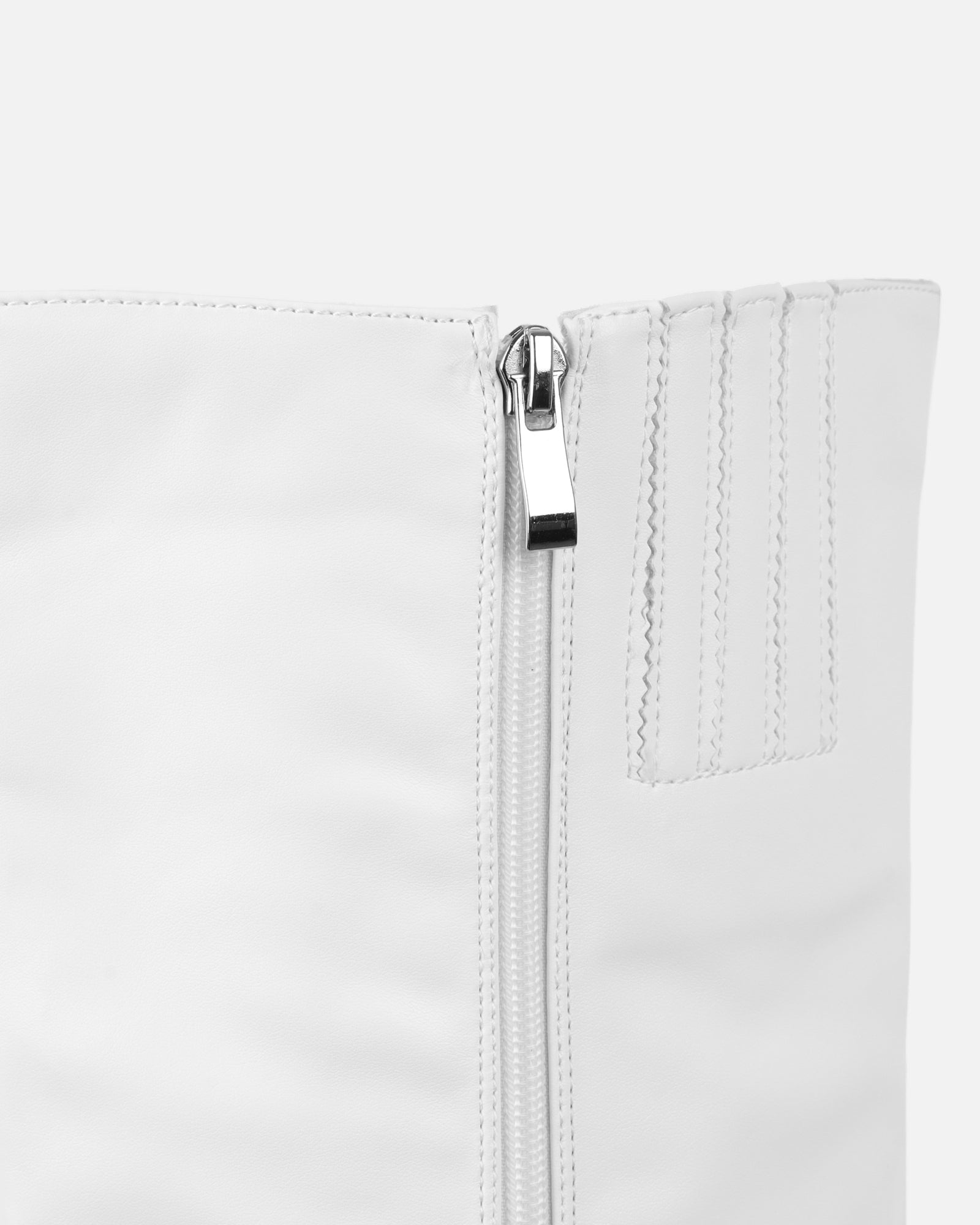 Garry White Heeled Boot With Toe Cap | SIMMI London