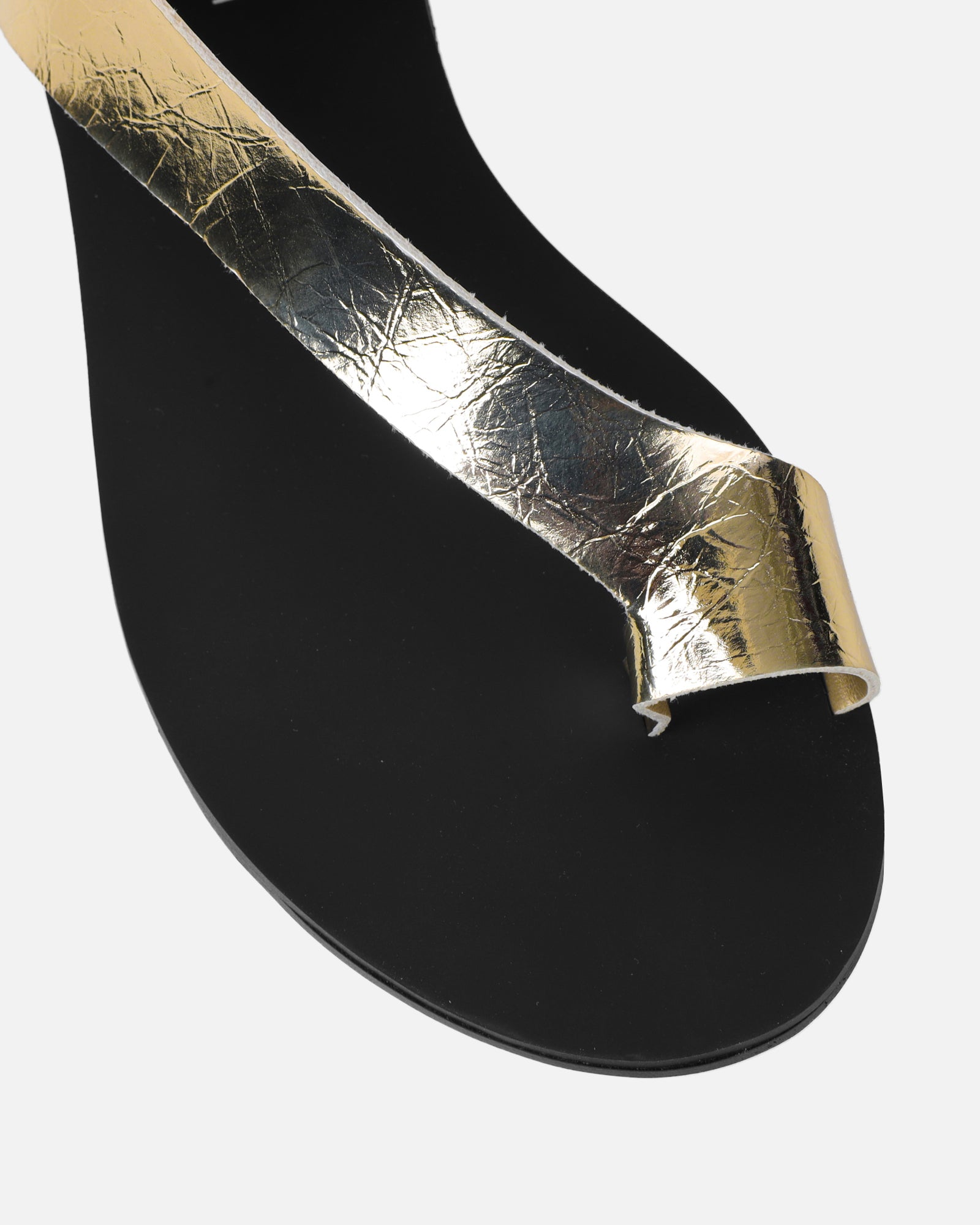 Gypsy gold metallic toe loop flat sandals | SIMMI London