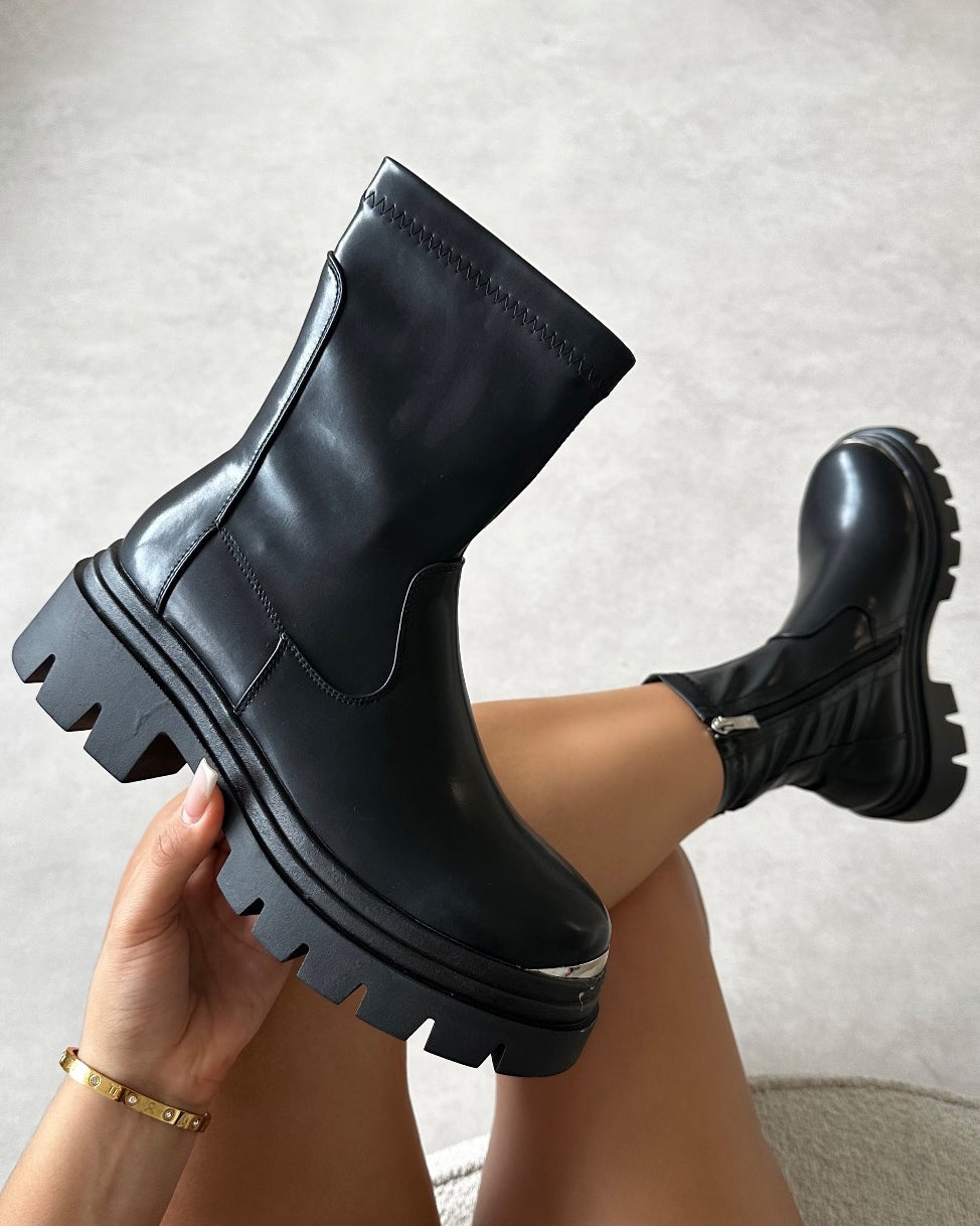 Lionel Black Chunky Boots With Toe Plate | SIMMI London