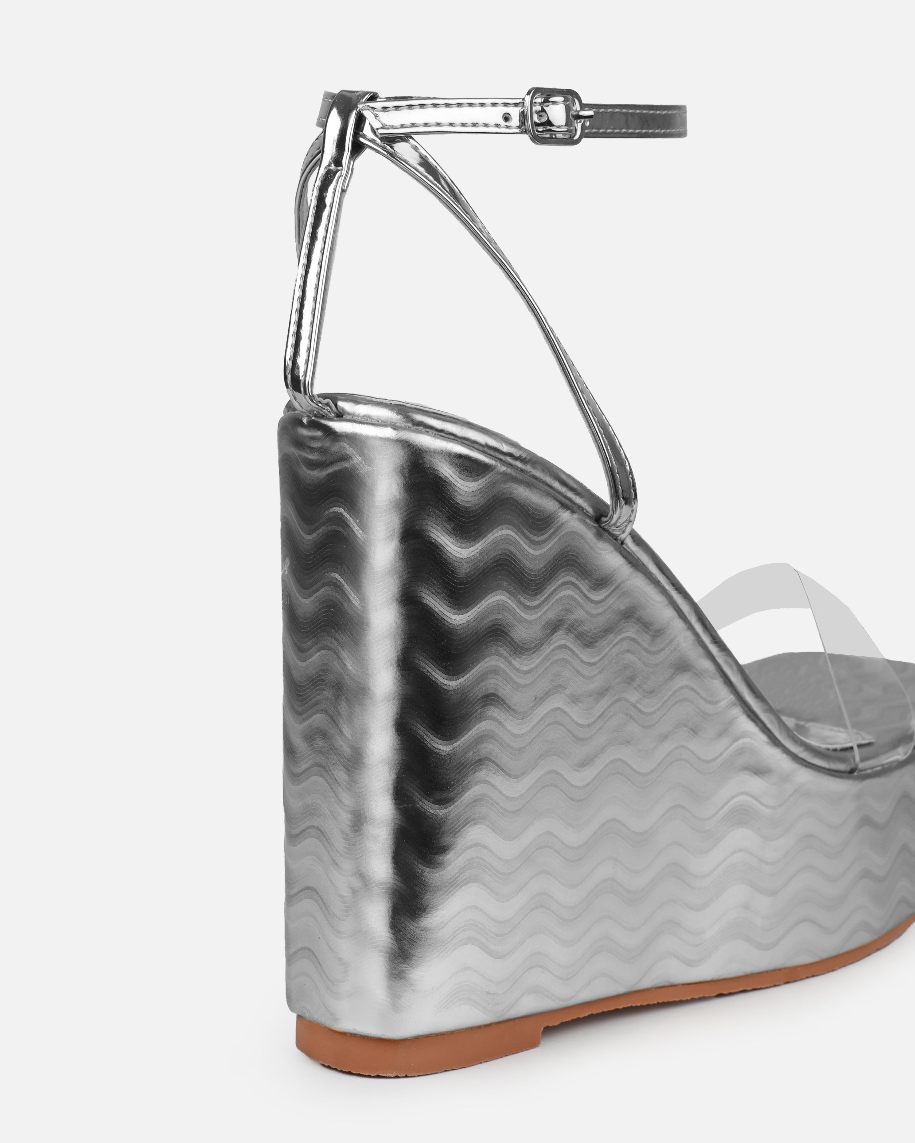 Lulee Silver Wavy Wedges | SIMMI London
