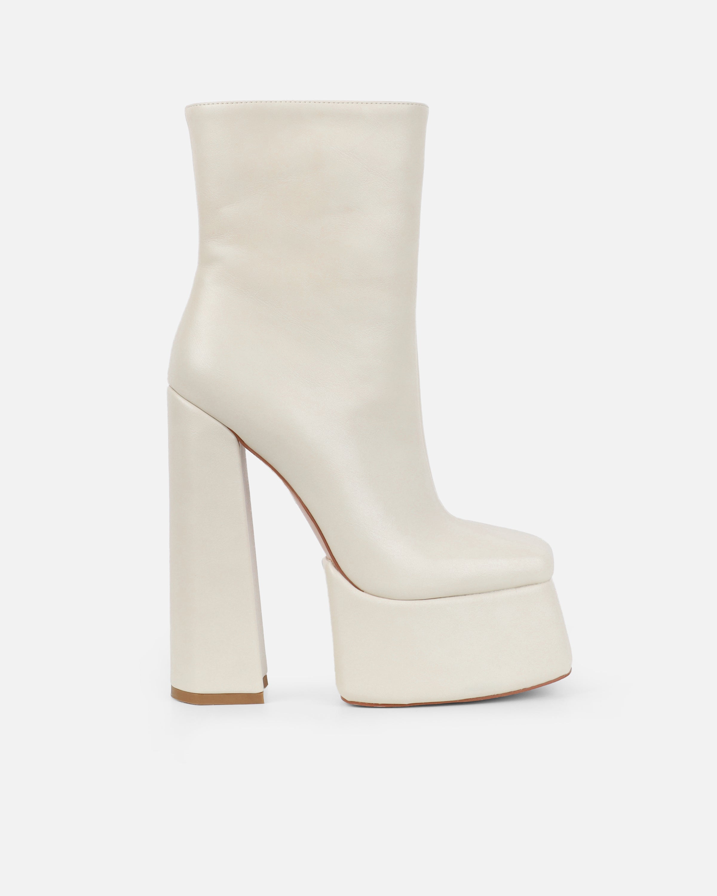 Mellia Stone Extreme Platform Boots | SIMMI London