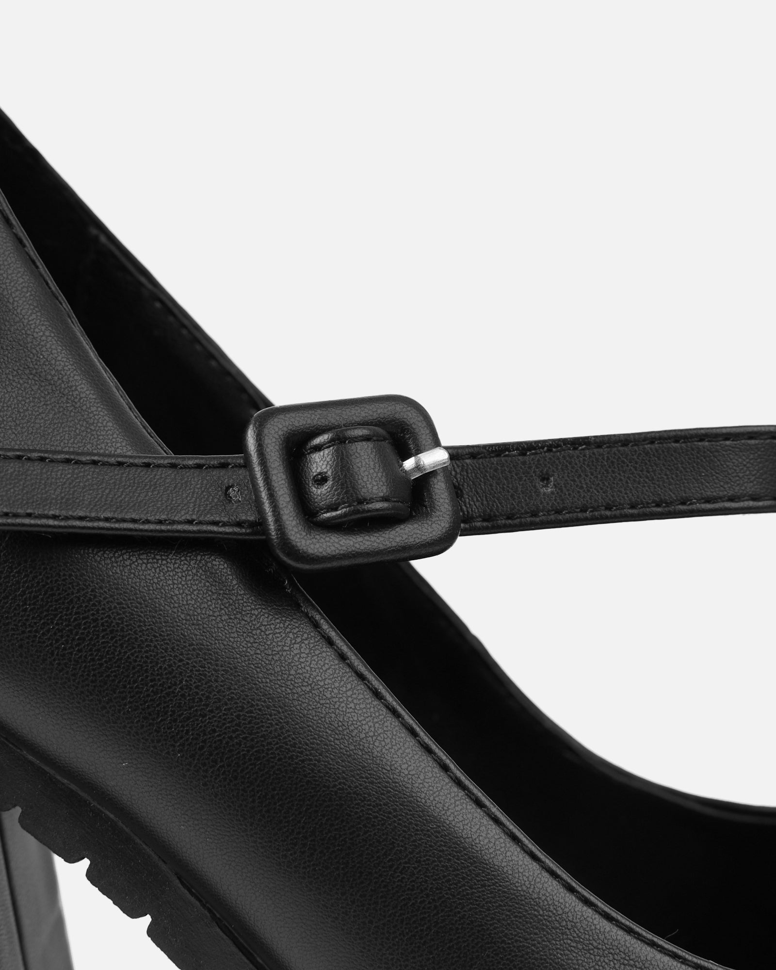 Jorrdana Black Chunky Mary Jane Heels | SIMMI London