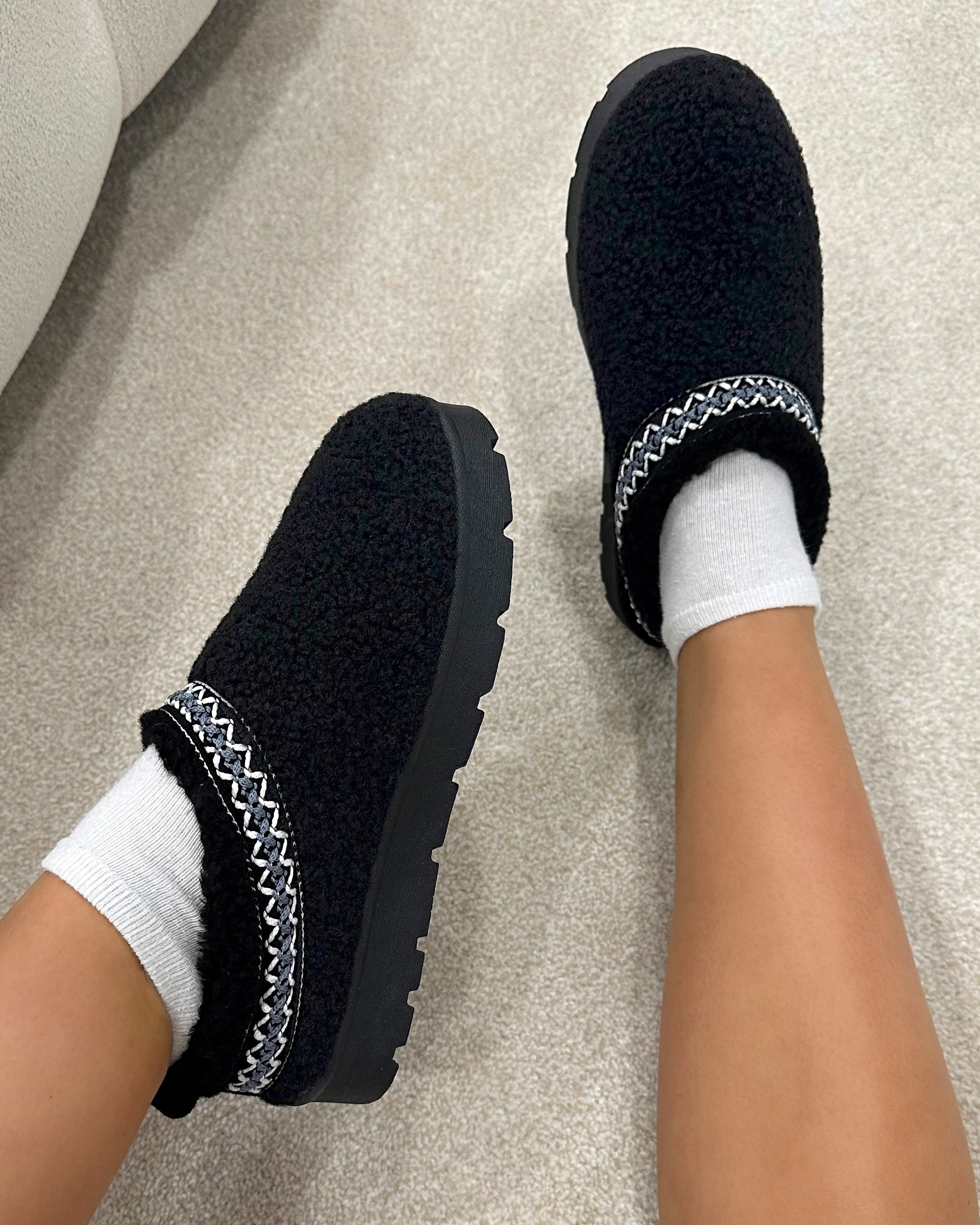 Darick Black Borg Slippers | SIMMI London