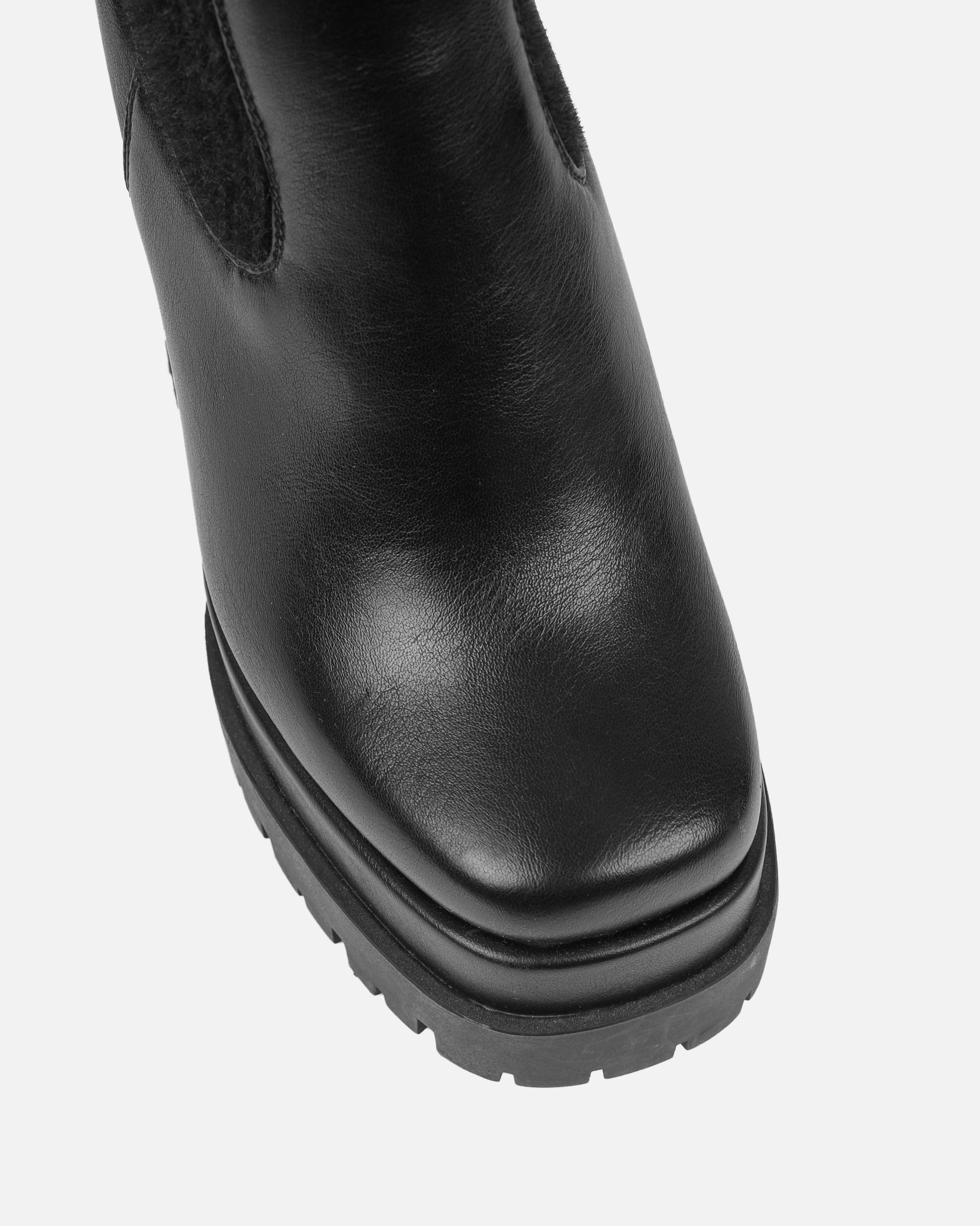 Roddy Black Platform Chelsea Boots With Fluffy Sock | SIMMI London