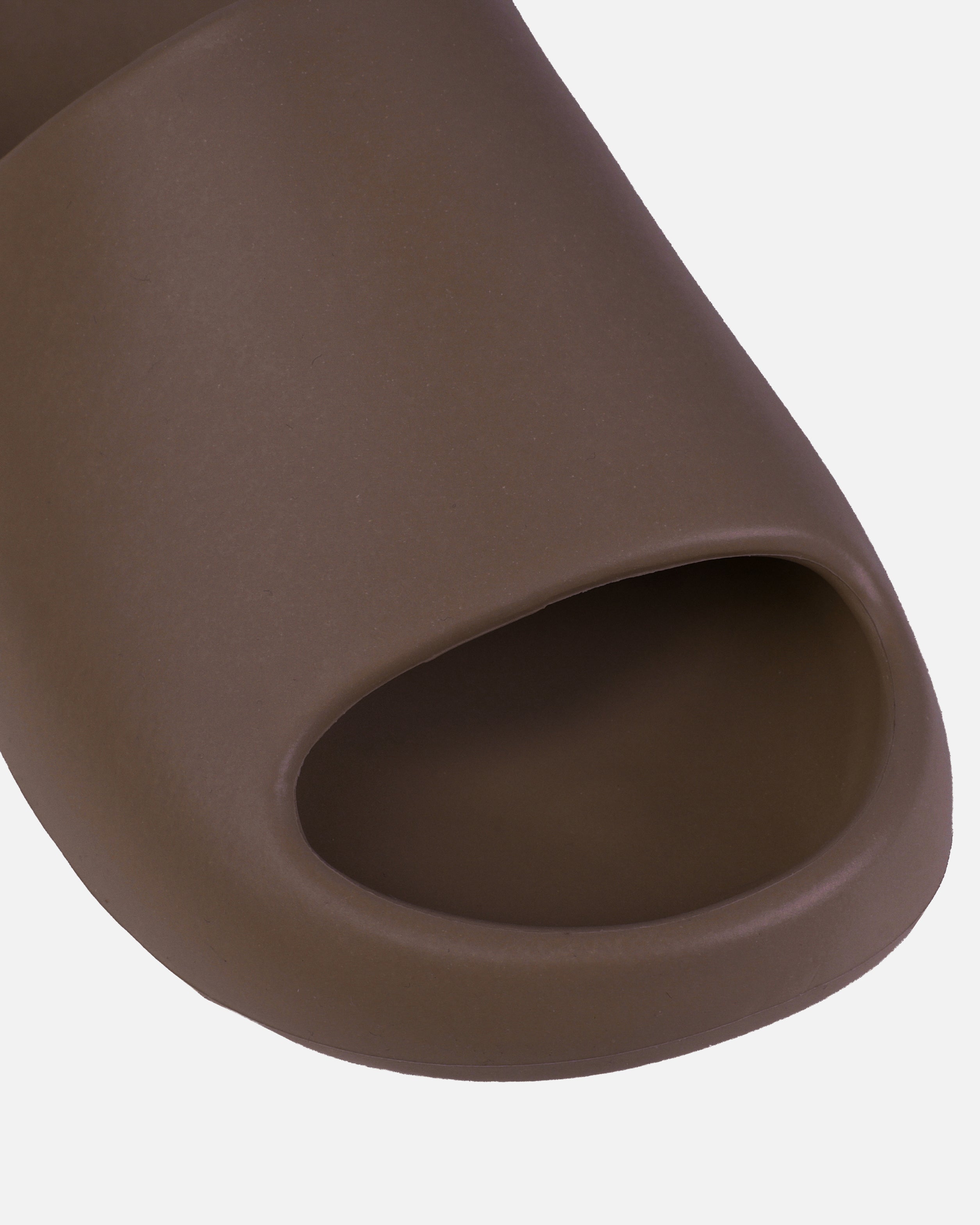 Sand Chocolate Moulded Sliders | SIMMI London