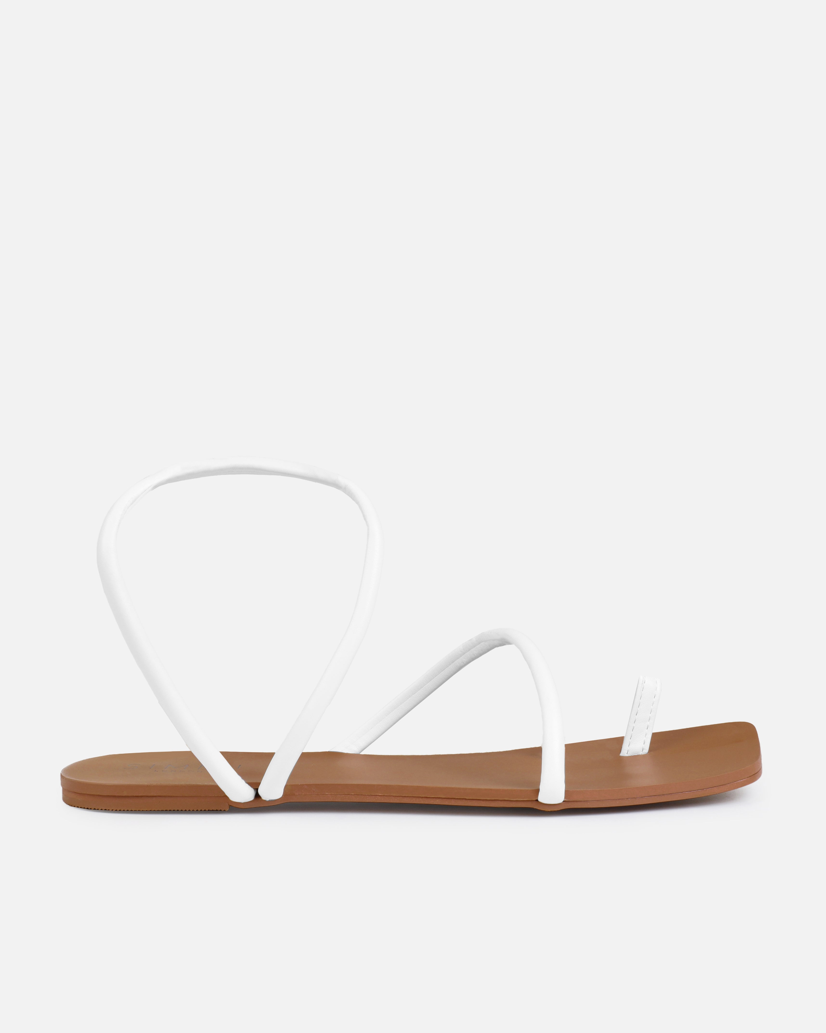 Leif White Toe Loop Flat Sandals | SIMMI London