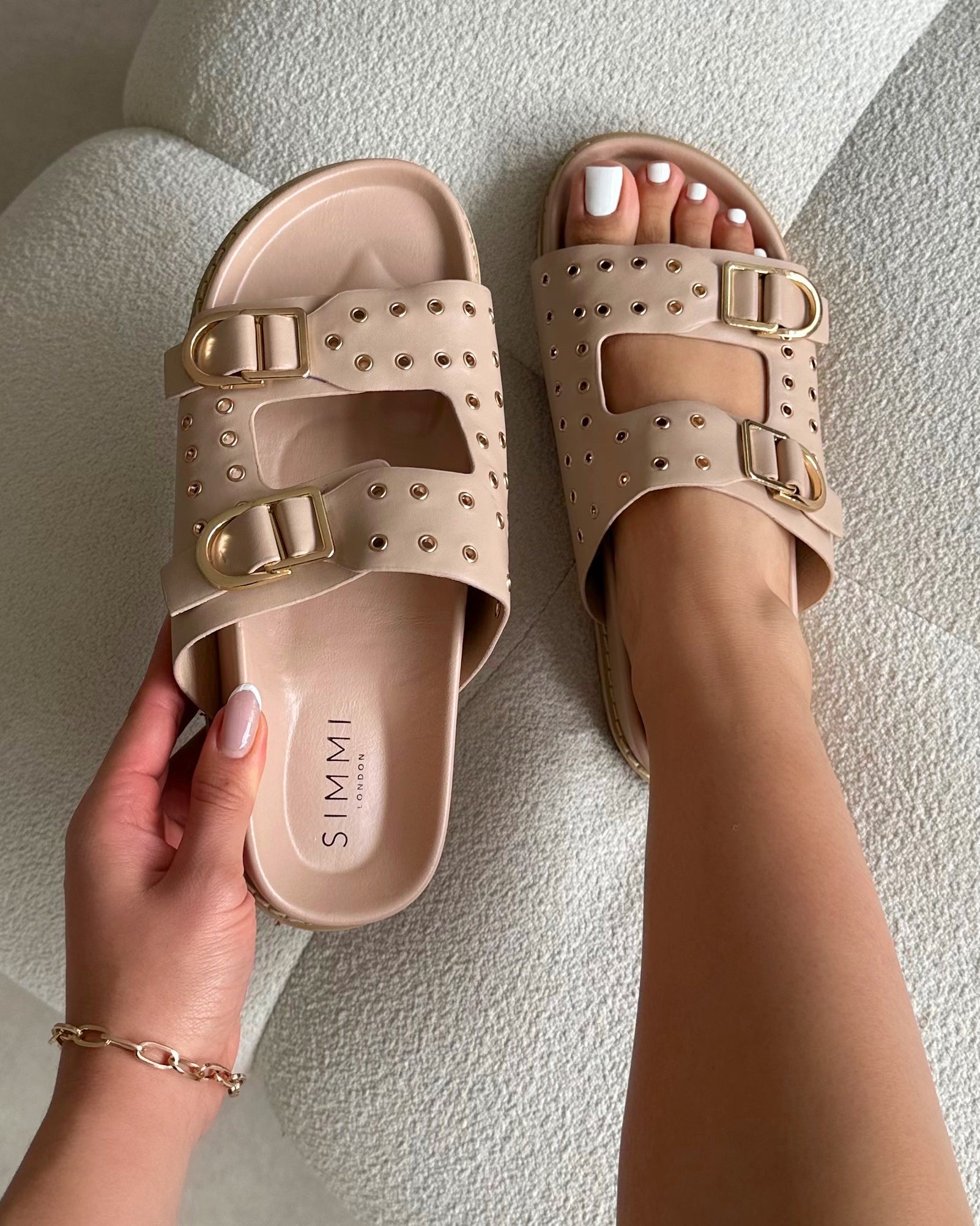 Tabi Nude Slider Sandals | SIMMI London
