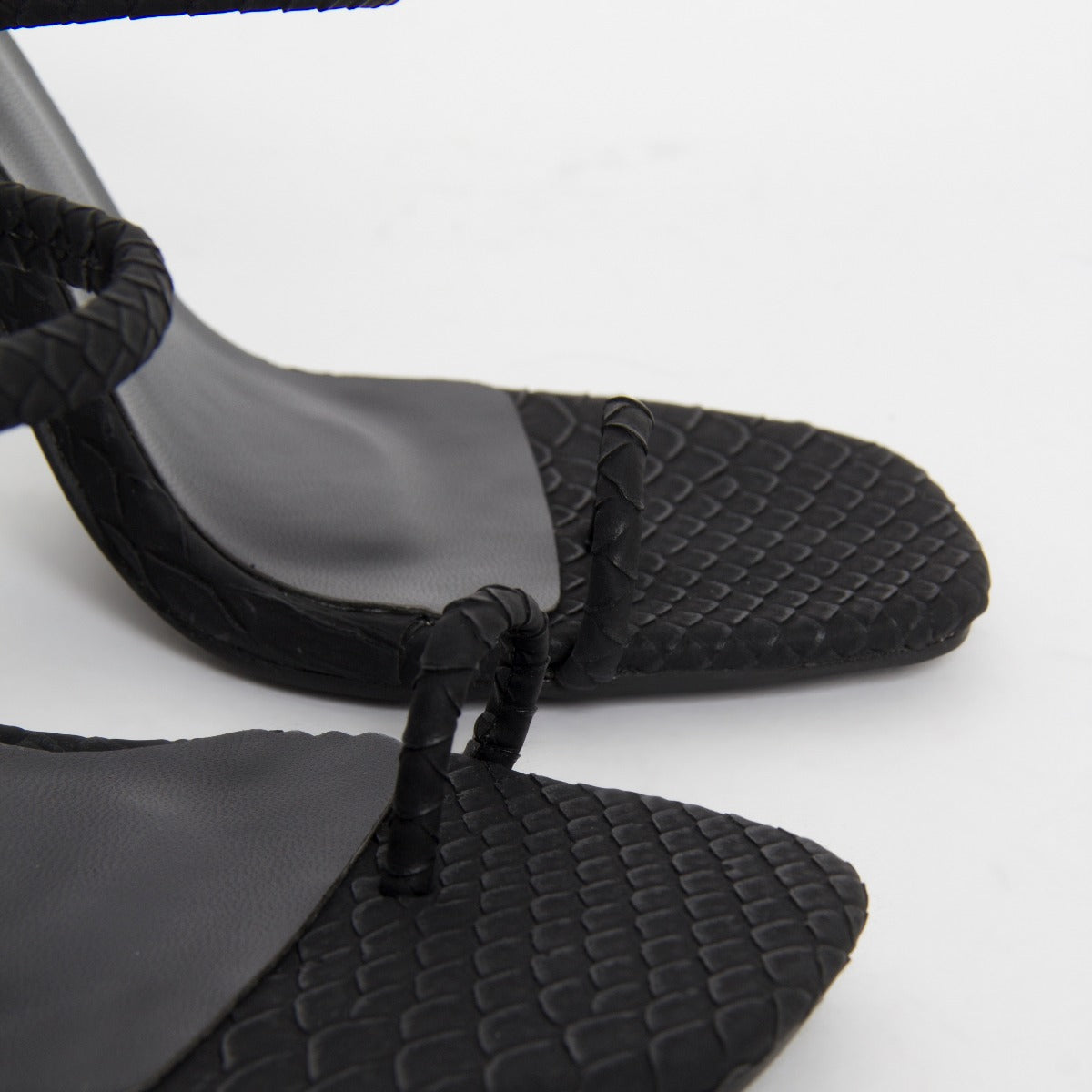 Cyan Black Snake Toe Loop Slim Block Heels