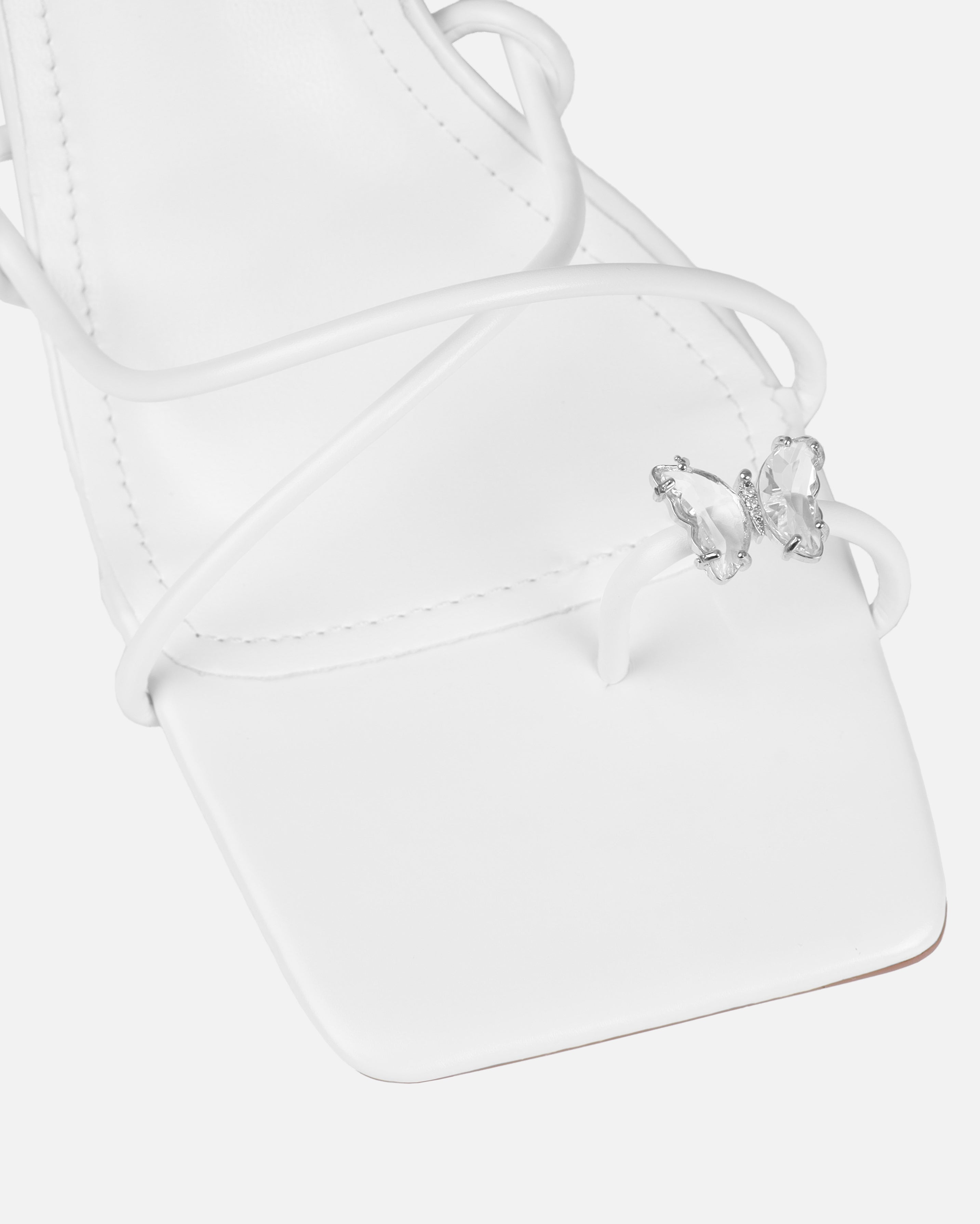 Willowe White Butterfly Toe Thong Lace Up Mid Heels | SIMMI London