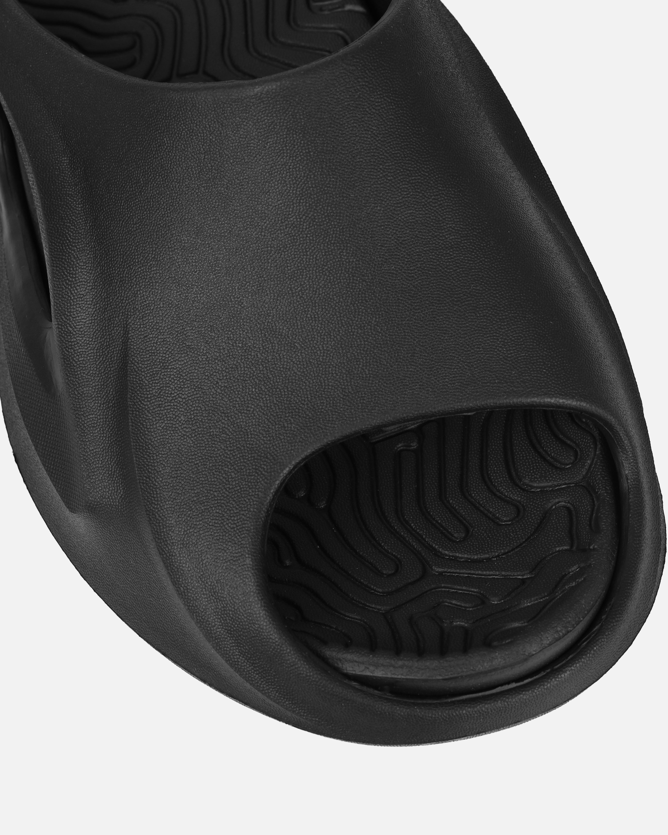 Xoey Black Cut Out Moulded Sliders | SIMMI London