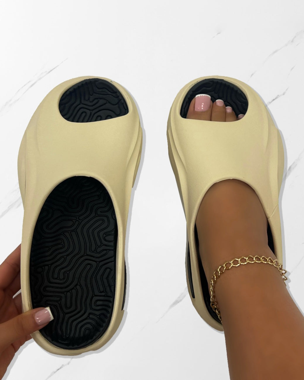 Xoey Bone Cut Out Moulded Sliders