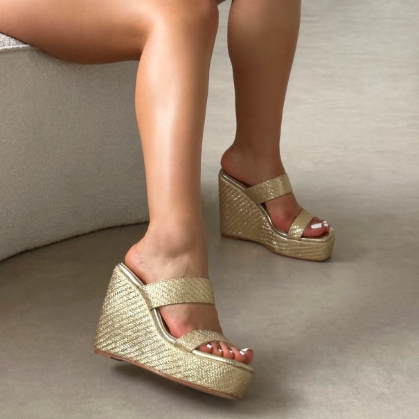 Neena Gold Metallic Raffia Wedge Sandals | SIMMI London