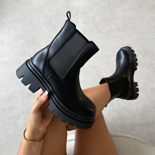 Darwen Black Chunky Ankle Boots | SIMMI London