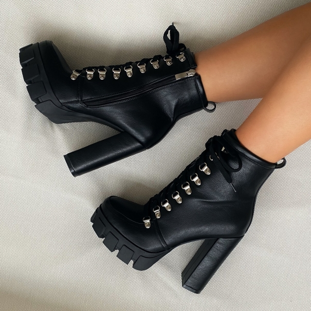 SIMMI SHOES / Jaslyn Black Lace Up Platform Ankle Boots