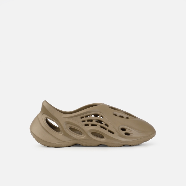 Sea Mocha Cut Out Moulded Slip On Shoes | SIMMI London