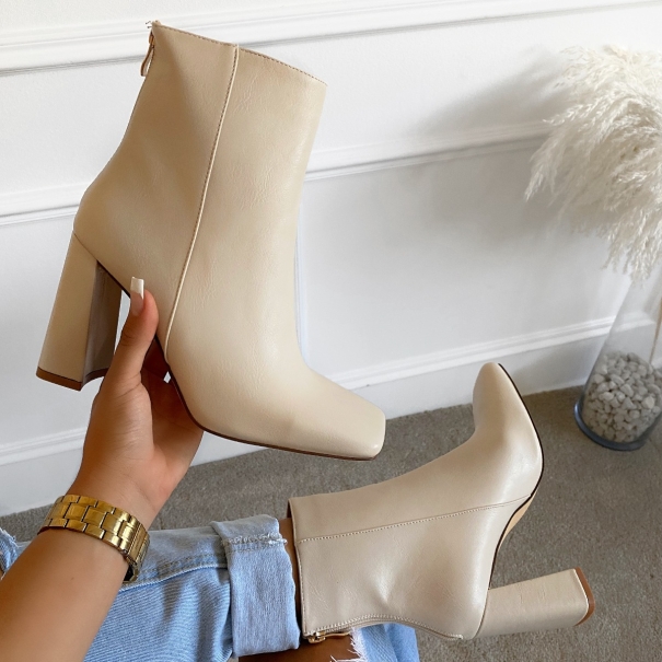 SIMMI SHOES / Valencia Ivory Square Toe Block Heel Ankle Boots