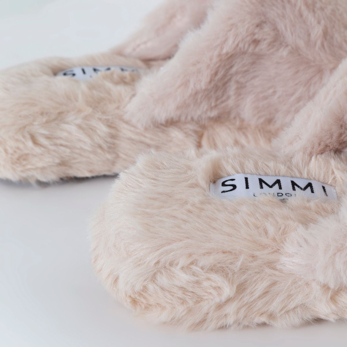 fur fluffy slippers