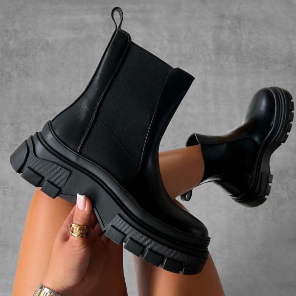 Cary Black Chunky Ankle Boots | SIMMI London