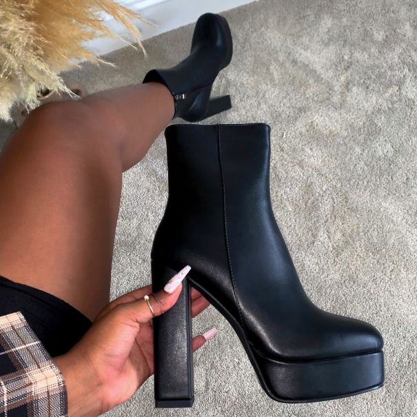 SIMMI SHOES / Jessica Black Block Heel Platform Boots